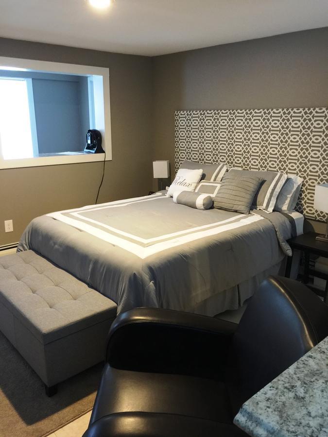 Brimley Motel Suites Εξωτερικό φωτογραφία